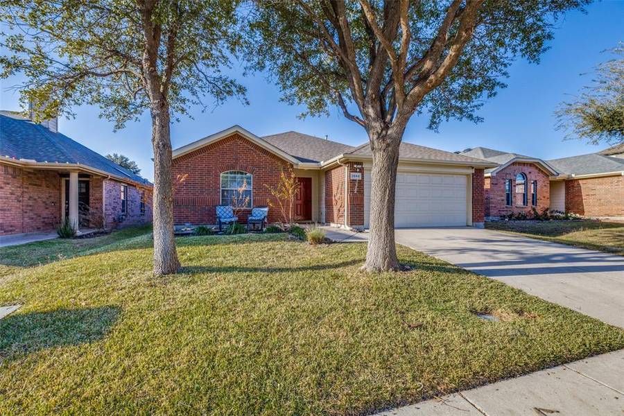 2844 Milby Oaks Drive, Fort Worth, TX 76244