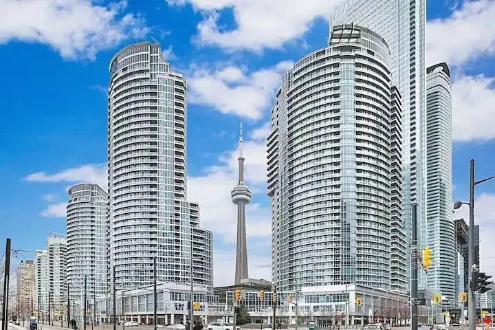 Toronto C01, ON M5J 2Y5,208 Queens Quay W #603