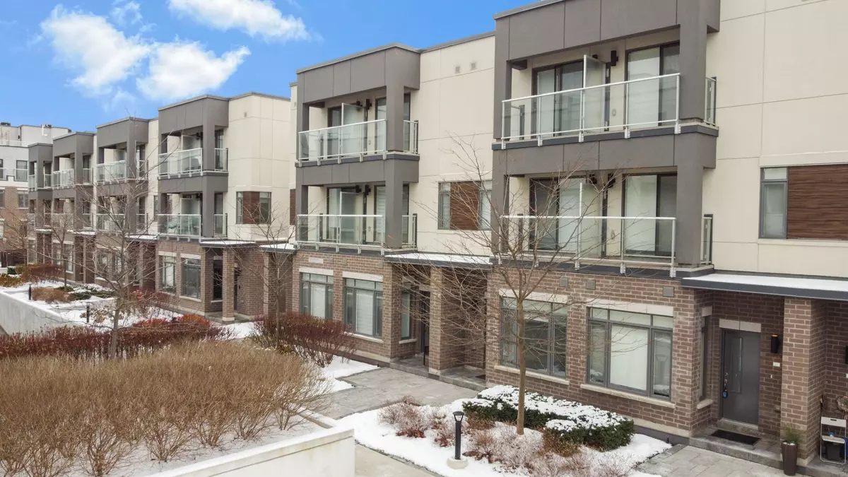 Oakville, ON L6M 4J9,3074 Sixth Line #234