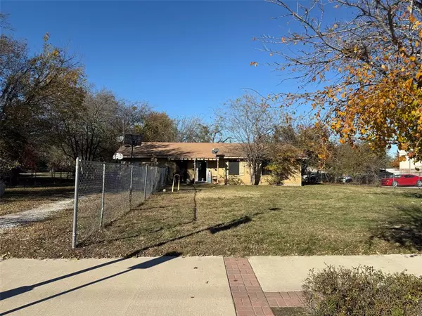 3117 Oakey Trail, Hudson Oaks, TX 76087