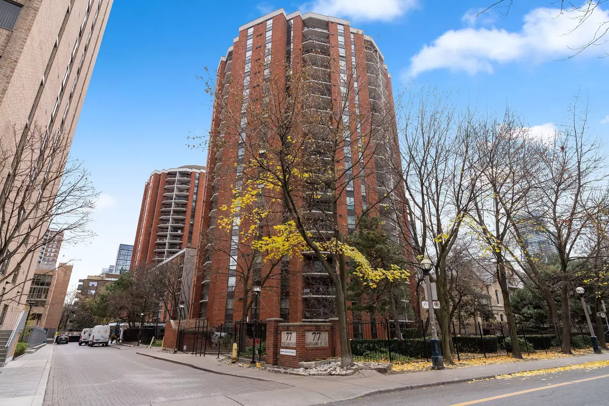 Toronto C08, ON M4Y 2V6,77 Maitland PL #525