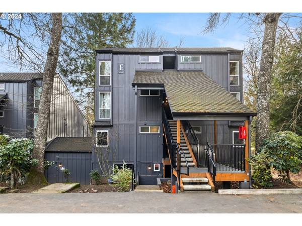 100 KERR PKWY #40, Lake Oswego, OR 97035