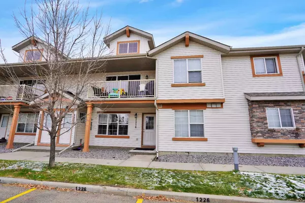 Red Deer, AB T4P 0H8,31 Jamieson AVE #1216