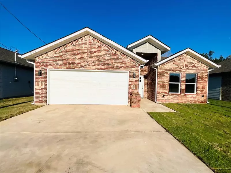 803 Sayle Street, Greenville, TX 75401