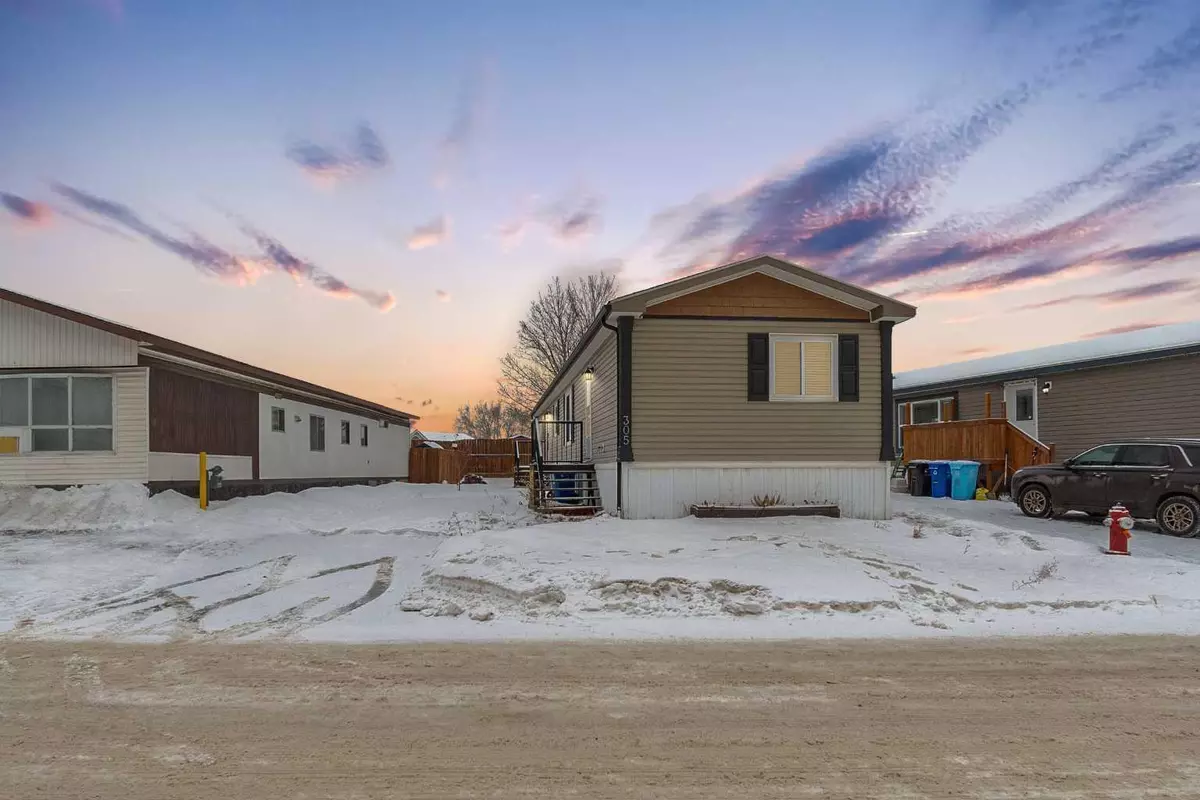 Fort Mcmurray, AB T9H 2L6,305 Gregoire CRES