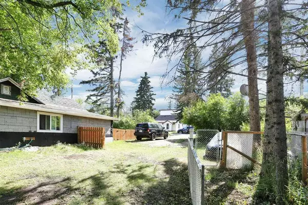 Sylvan Lake, AB T4S 1G6,5112 48 AVE