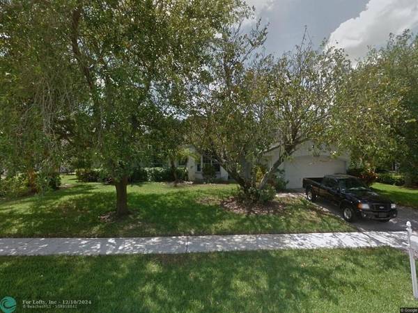 19420 NW 7th St, Pembroke Pines, FL 33029