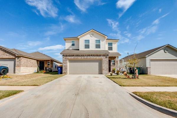 12021 SW 32nd Street, Yukon, OK 73099