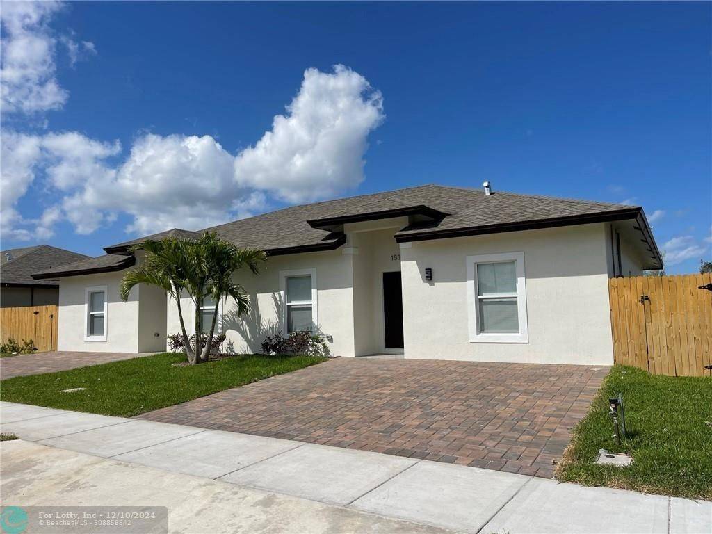 Riviera Beach, FL 33404,1530 W 26th Ct