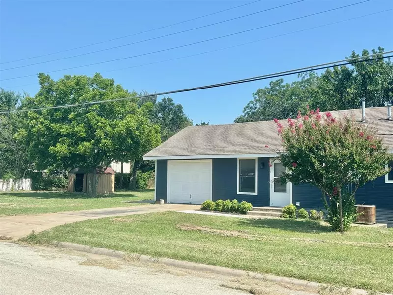 201 Decatur Street, Nocona, TX 76255