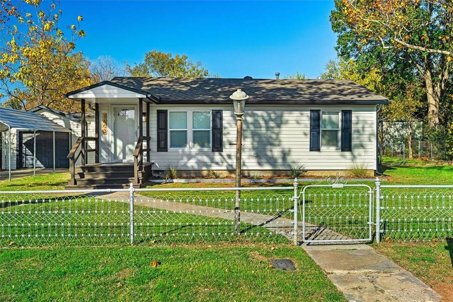 1603 Harwood Street, Bridgeport, TX 76426