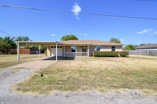 Granbury, TX 76048,2020 Walker Street