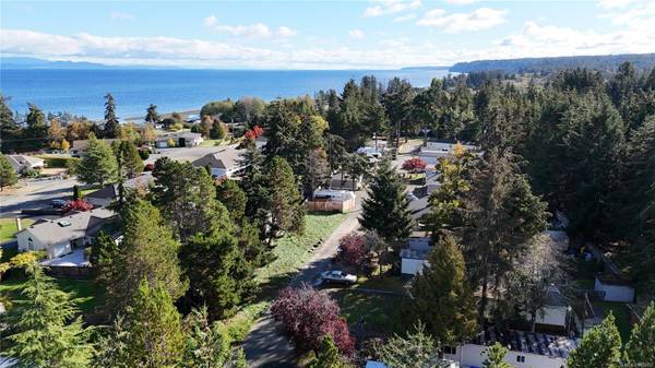 161 Horne Lake Rd #4, Qualicum Beach, BC V9K 1T9