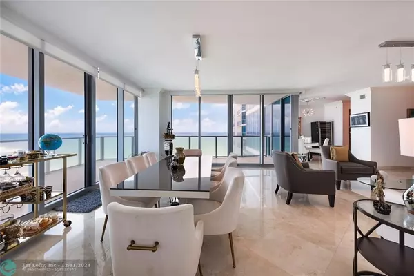 Hollywood, FL 33019,3101 S Ocean Dr  #2201