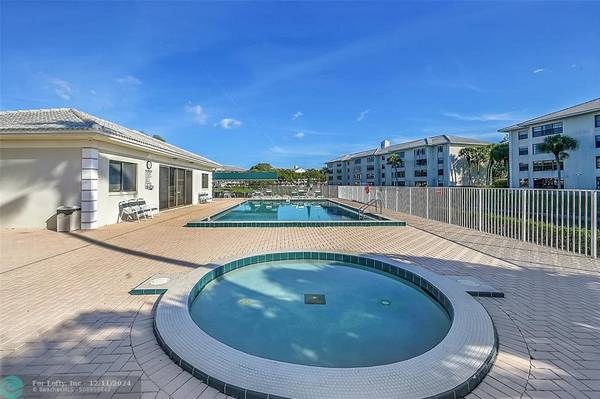 Boca Raton, FL 33433,6109 Balboa Cir  #305