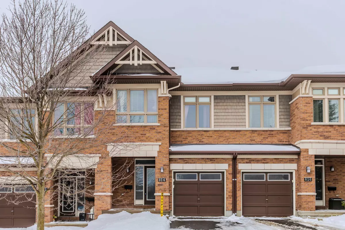 Kanata, ON K2T 0B6,814 Fletcher CIR