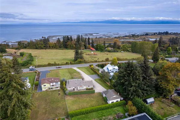 Qualicum Beach, BC V9K 2G9,3828 Island Hwy W