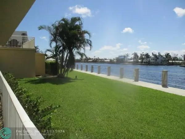 Pompano Beach, FL 33062,615 N Riverside Dr  #502