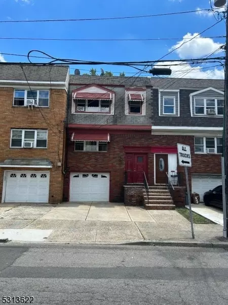 88 Garfield Ave, Jersey City, NJ 07305