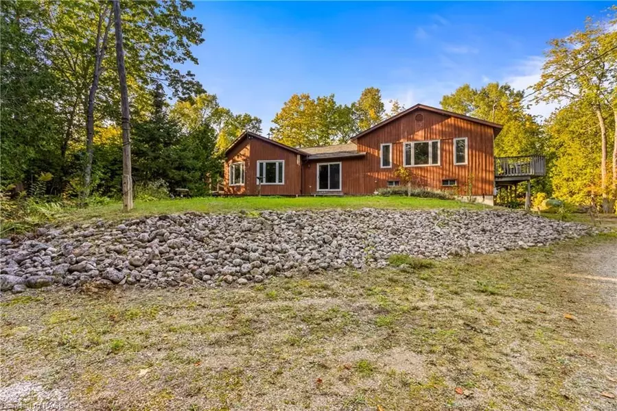 479 DYERS BAY RD, Northern Bruce Peninsula, ON N0H 1Z0