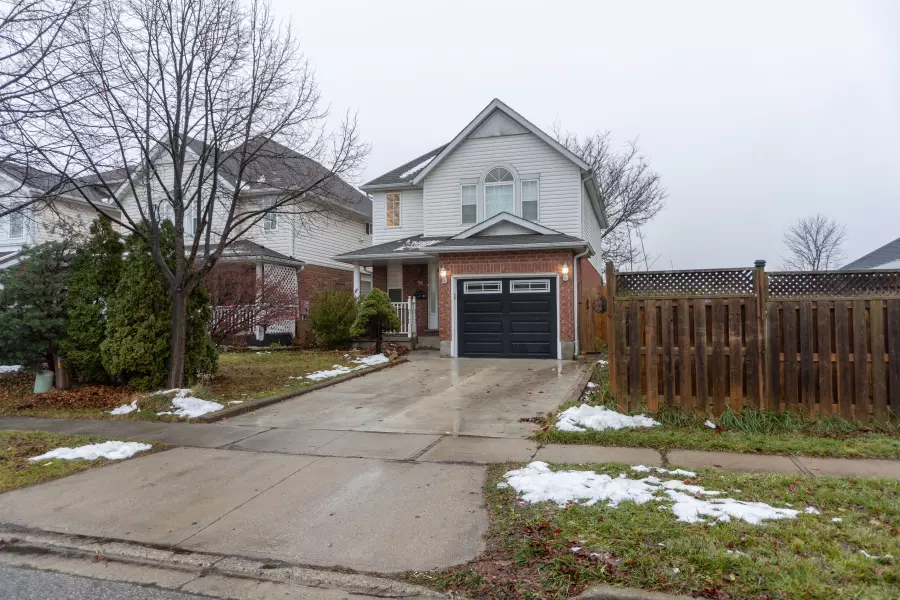 98 Kovac RD, Cambridge, ON N1R 8K4