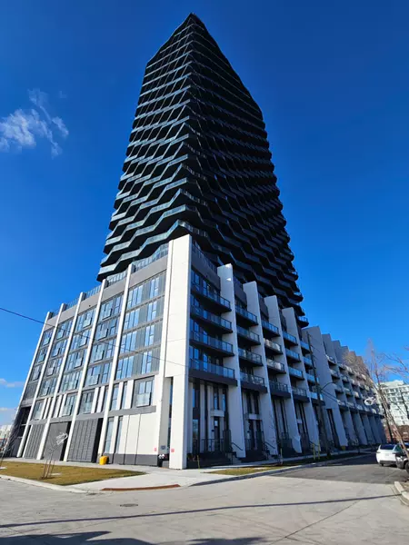 36 Zorra ST #3211, Toronto W08, ON M8Z 0G5