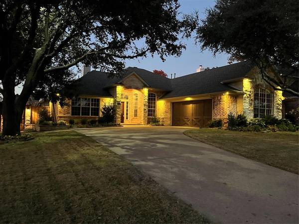 4501 Meadowcove Drive, Rowlett, TX 75088