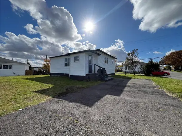 Grand Bank, NL A0E1W0,24 Elizabeth Avenue