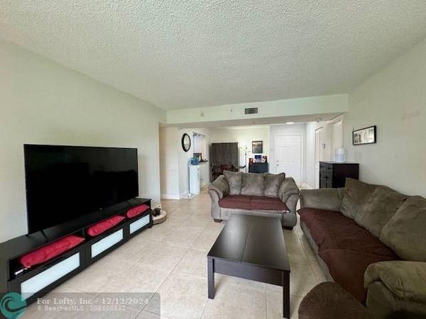 Dania Beach, FL 33004,1350 SE 3rd Ave  #104