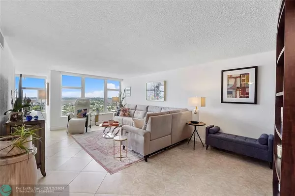 Lauderdale By The Sea, FL 33062,1620 S Ocean Blvd  #15L