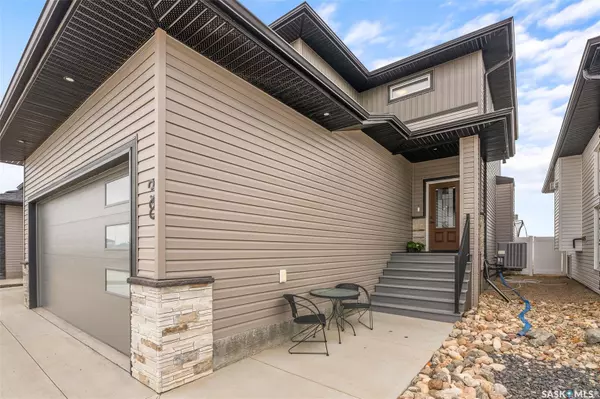 Moose Jaw, SK S6J 0E3,38 Clunie COURT