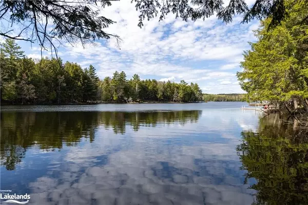 Lake Of Bays, ON P1H 2J6,1001 HEMLOCK RD