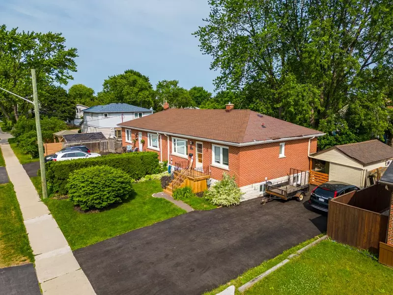 1306 Leighland RD, Burlington, ON L7R 3S5