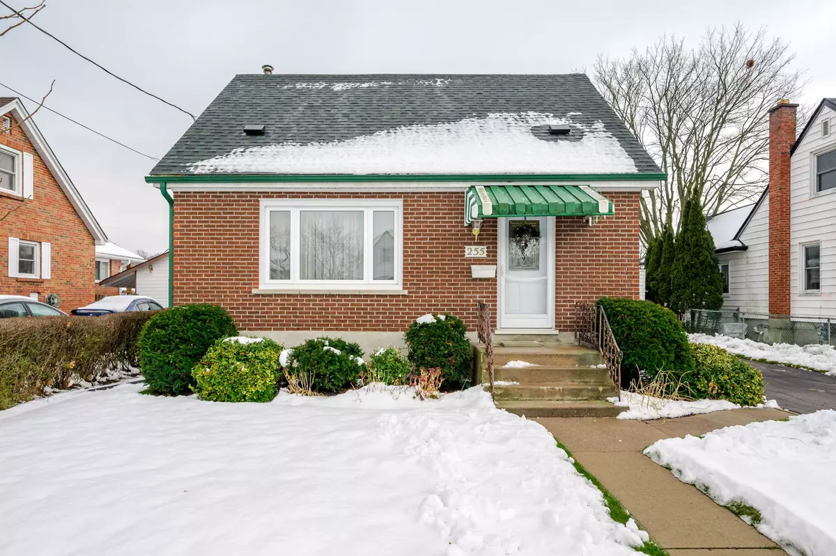 Peterborough, ON K9H 1P6,255 Swanston AVE