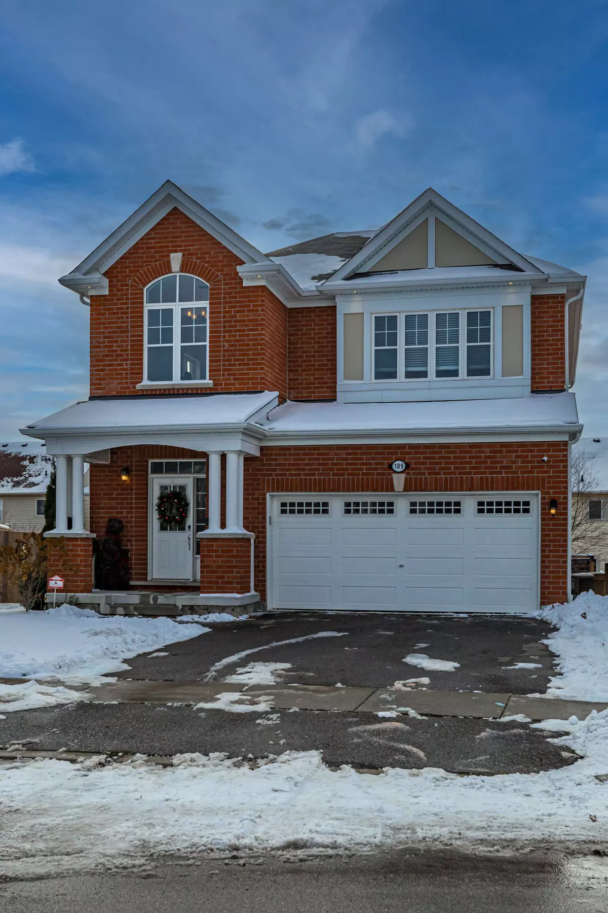 Hamilton, ON L8B 1V5,189 Stillwater CRES