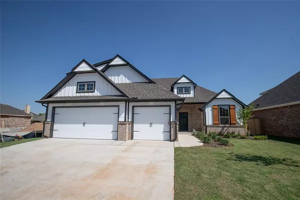 Yukon, OK 73099,3204 Grasshopper Way