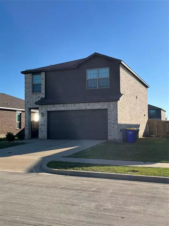 2013 Churchill Downs Drive,  Seagoville,  TX 75159