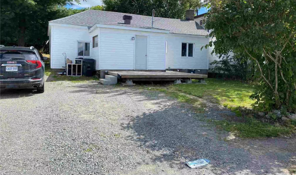 Kirkland Lake, ON P2N 2A2,132 Carter AVE