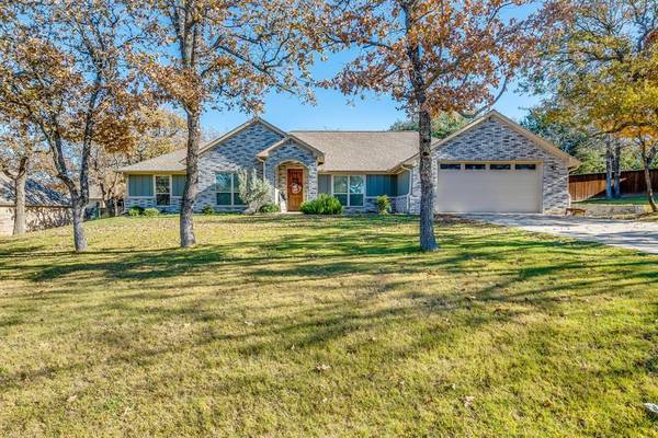 127 Flat Foot Lane, Stephenville, TX 76401