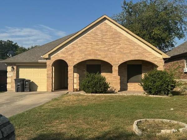 3019 Mckinley Avenue, Fort Worth, TX 76106