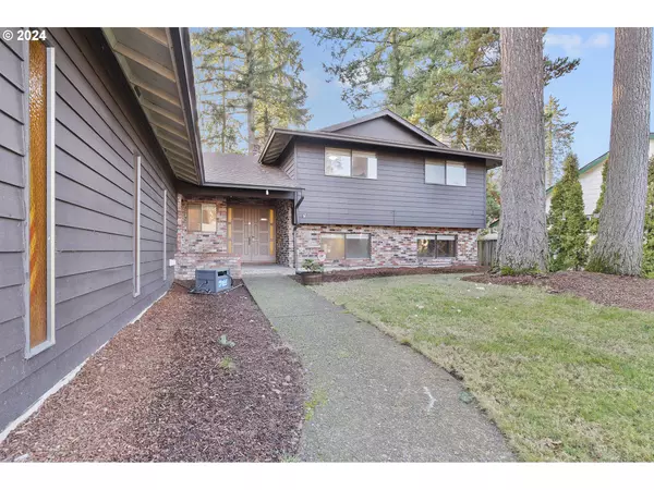 Gladstone, OR 97027,16735 BUCKINGHAM DR