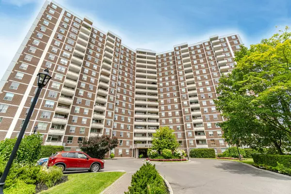 20 Edgecliffe Golfway #106, Toronto C11, ON M3C 3A4