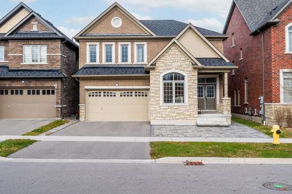 10 Schoolbridge ST, Ajax, ON L1T 4Z2