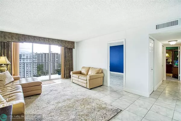 Aventura, FL 33160,2801 NE 183rd St  #2014W