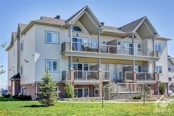 Barrhaven, ON K2J 4B1,139 HARTHILL WAY #B