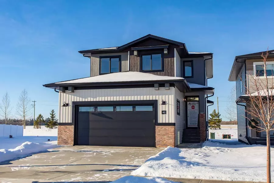 40 Emmett CRES, Red Deer, AB T4P 3G8