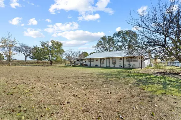 Tolar, TX 76476,8801 Nix Road