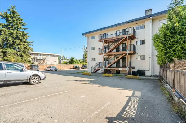 Nanaimo, BC V9S 2N5,1630 Crescent View Dr #1