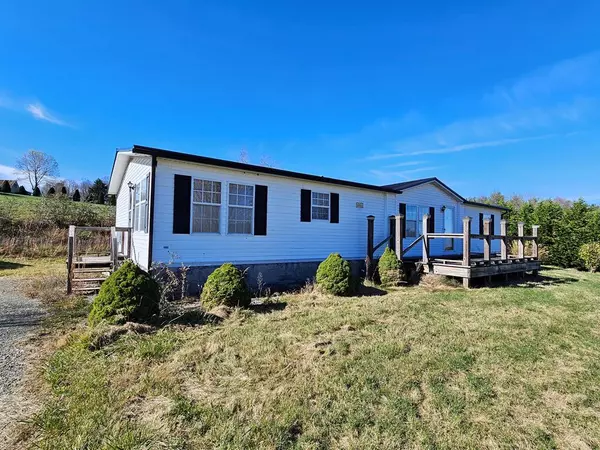 5310 Delhart Rd, Galax, VA 24333