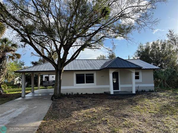 875 W Lincoln Ave, Labelle, FL 33935